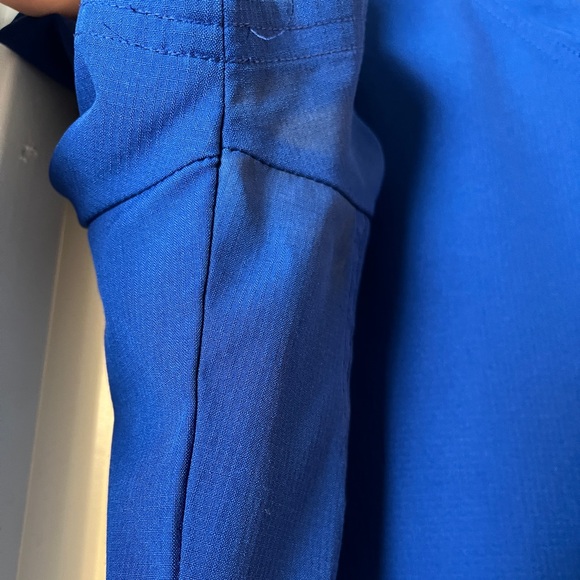 Heartsoul Women’s scrubs - Picture 2 of 4